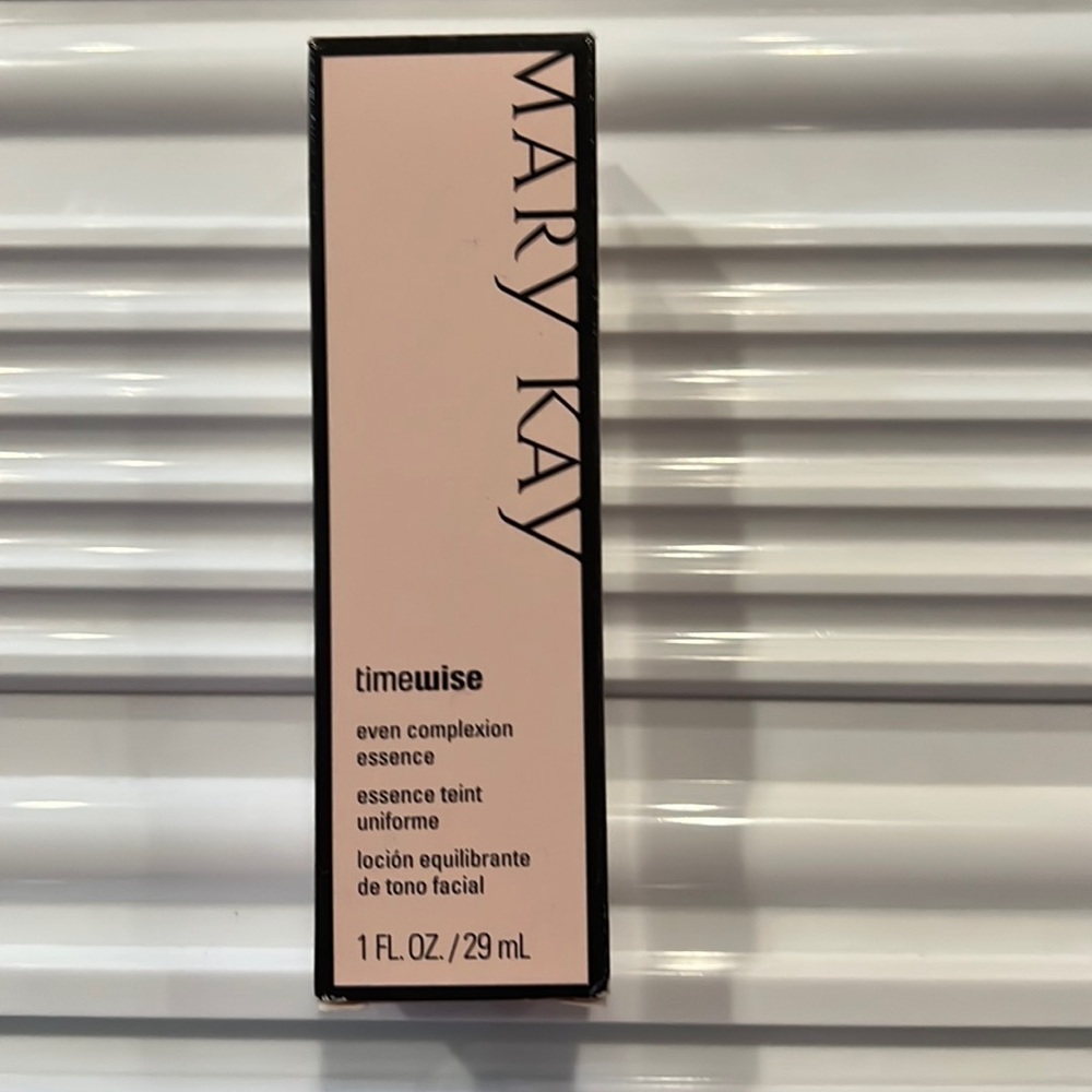 Mary Kay even skin complexion essence